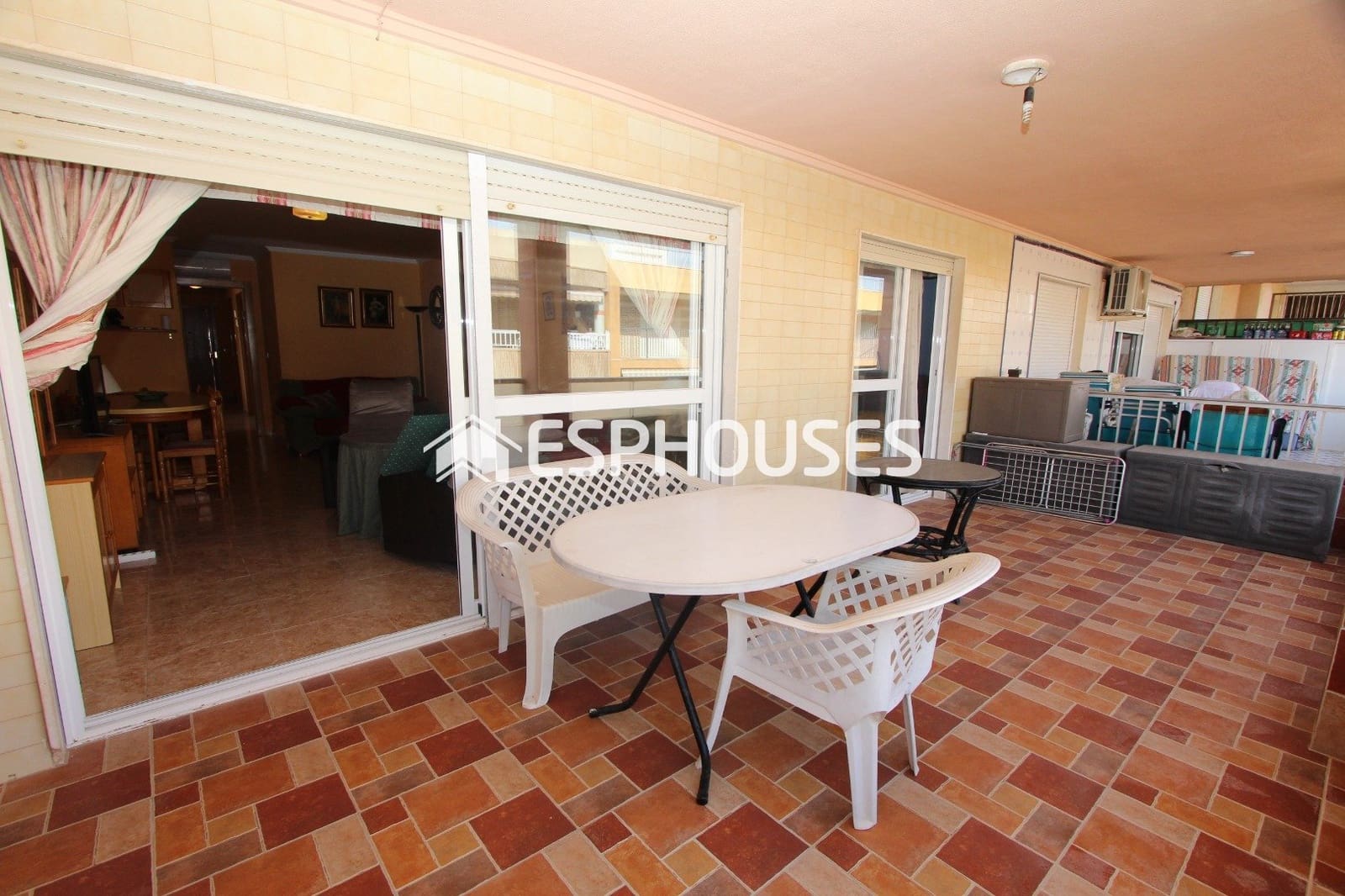 Apartment for sale in Guardamar Playa, Guardamar del Segura, Alicante photo 3