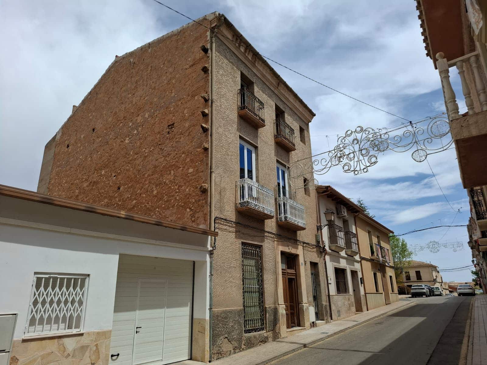 Apartment for sale in Pinoso, Alicante photo 2
