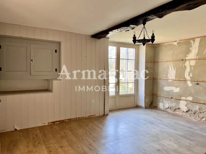 Village House with Garden to Renovate photo 4