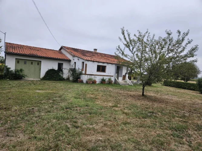 Compact Village Bungalow with Land photo 3
