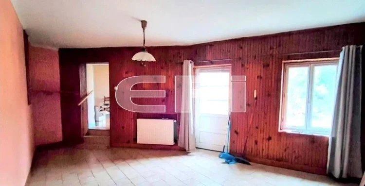 110 m² House in Chalais with Numerous Outbuildings photo 4