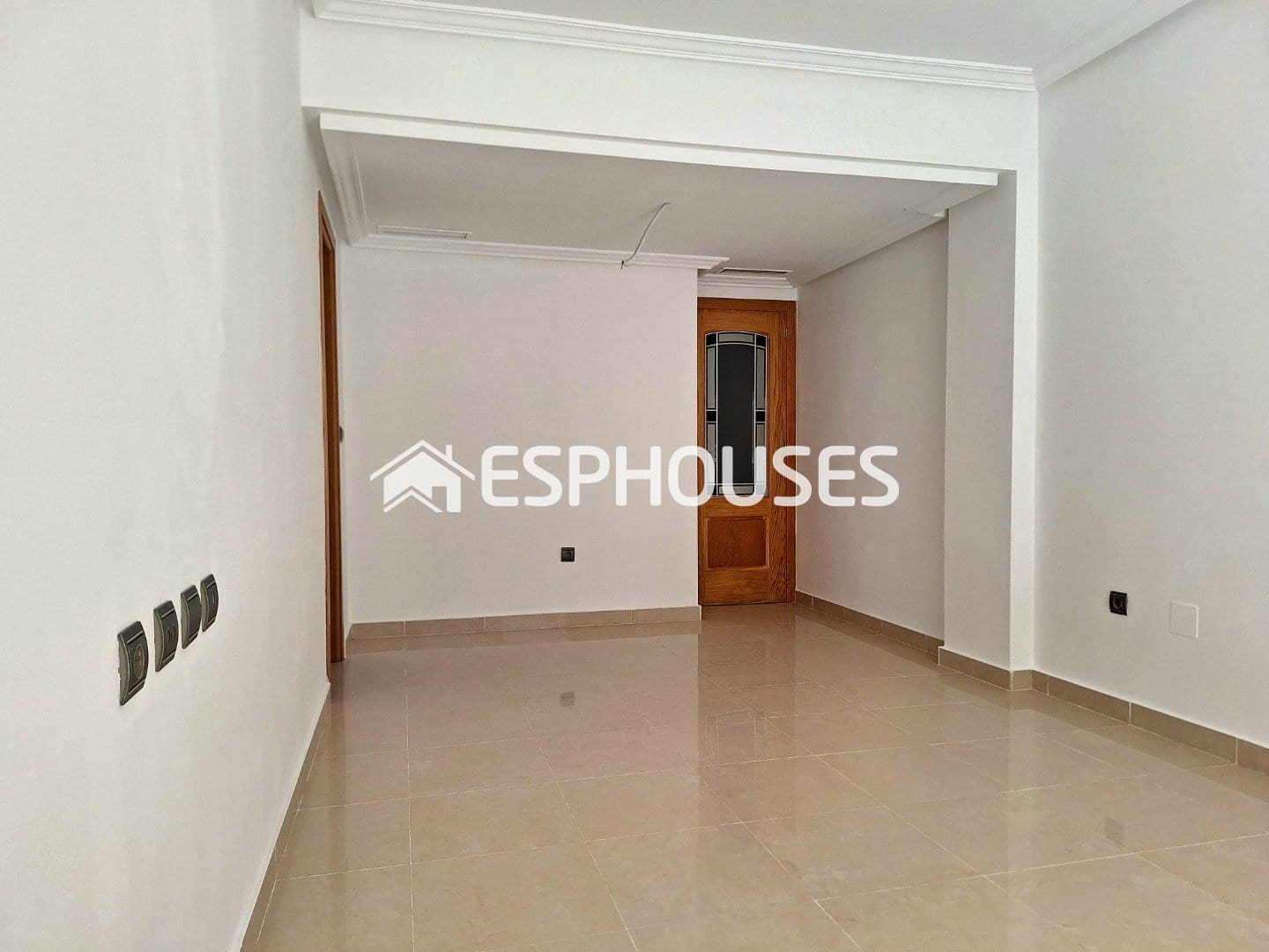 Apartment for sale in Guardamar Playa, Guardamar del Segura, Alicante photo 3