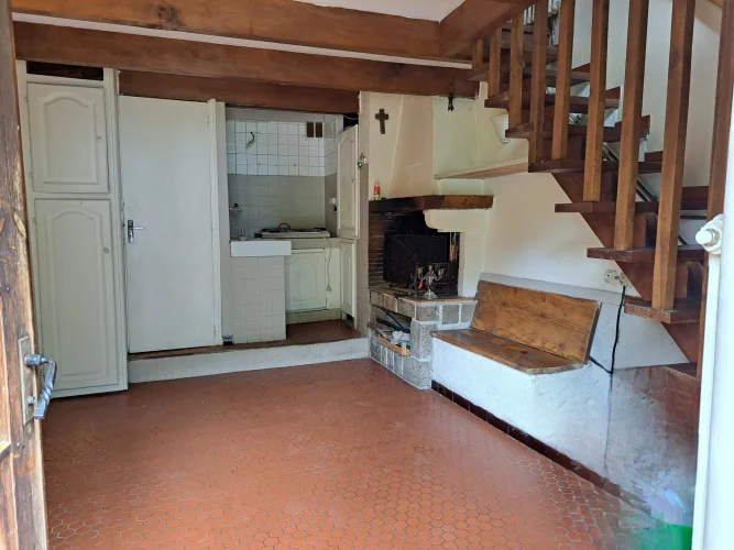 House Cheap photo 2