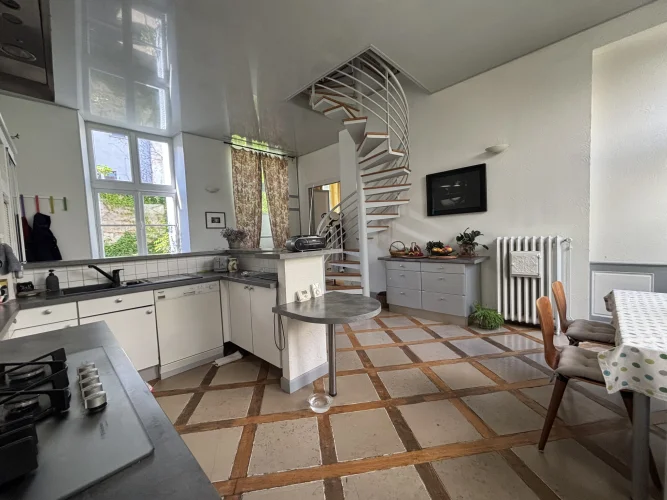 Beautiful Residence in the Town Centre of Chatillon Sur Seine (21) Av photo 3