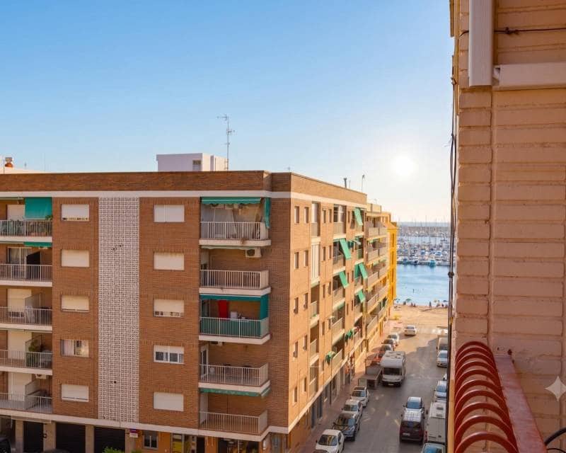 Penthouse for sale in Playa del Acequión, Torrevieja, Alicante photo 4