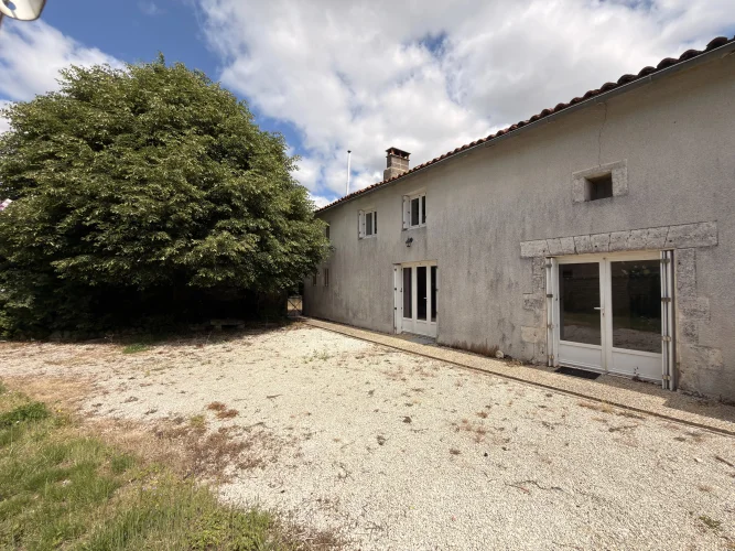 Charming Village House with Barn, Garden and Outbuildings – Close to Ruffec