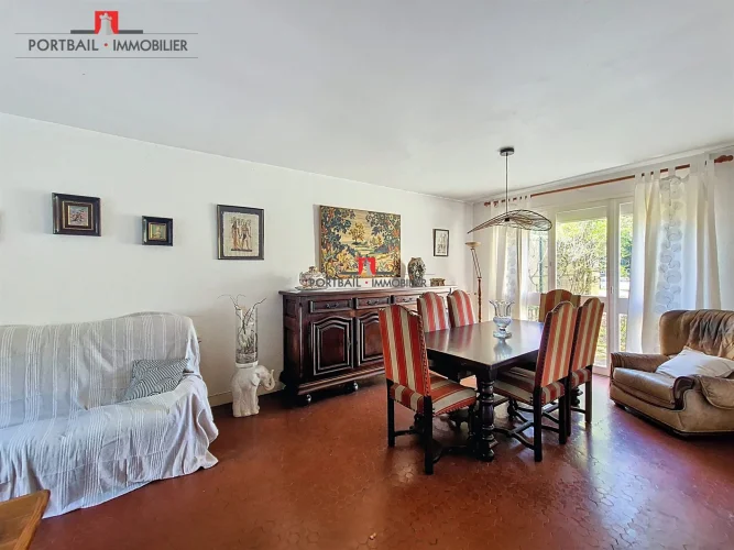 House for Sale in Carbon-Blanc photo 2