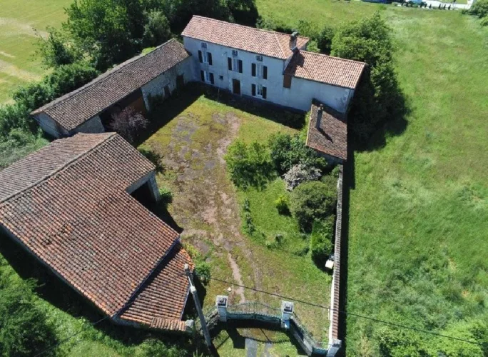 3 Bed House for Sale in Villefagnan