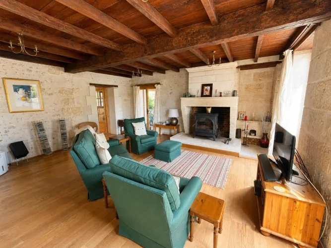 Charming Stone Property with Barn and Covered Terrace photo 3
