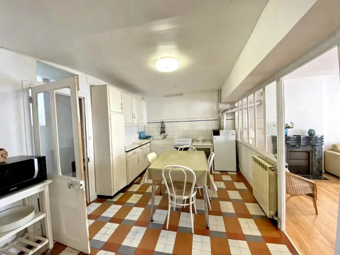Townhouse with Commercial Premises in Le Dorat photo 5