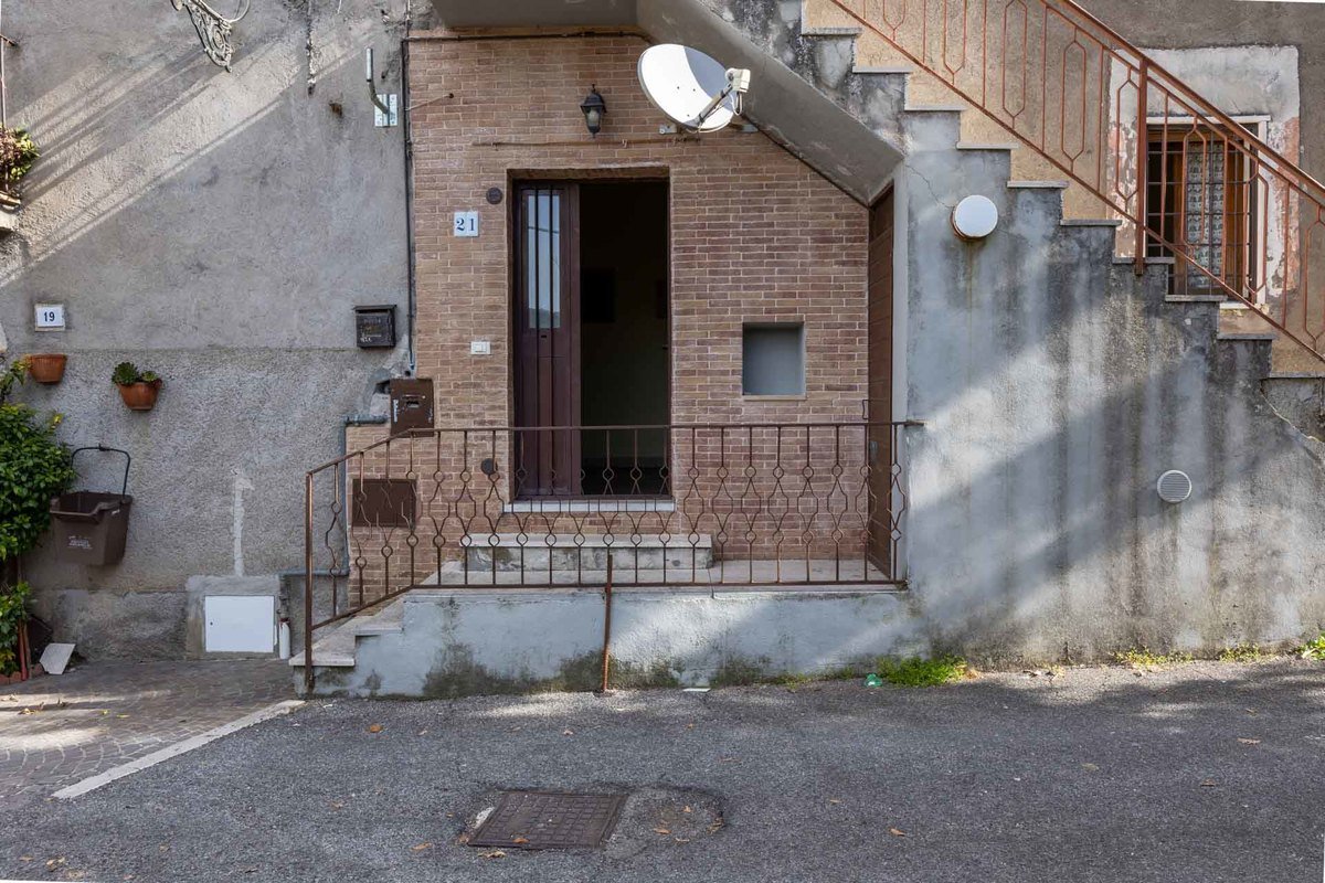 Property in Poggio Moiano photo 5