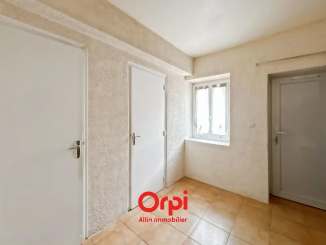 House for Sale photo 4