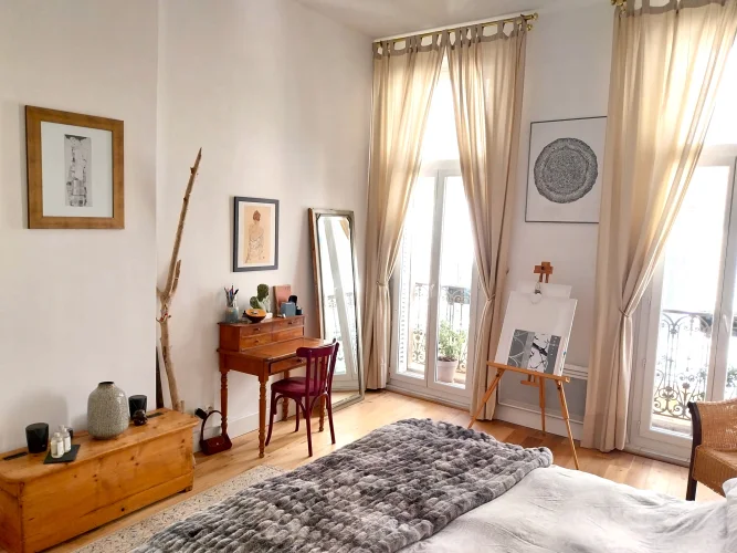 Cosy, Quiet and Bright Duplex in a Renowned Historic Residence in the Heart of Béziers photo 2