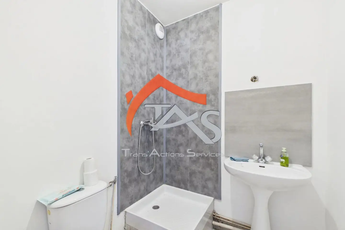 Apartment for sale in La Valla En Gier — 1 bedroom, 27 m² photo 5