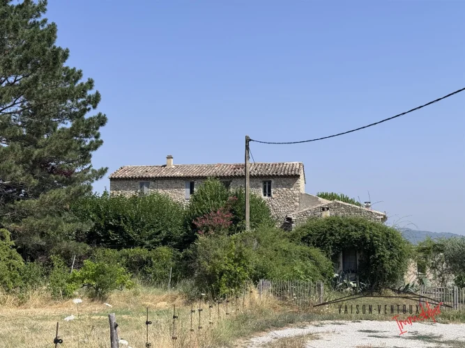 Stone Farmhouse to Renovate Ventoux View photo 2