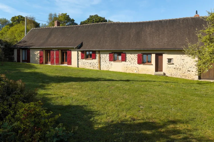 Single-Storey House with Countryside Views between Sancerre and Sologne