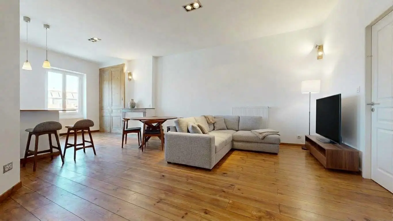Apartment for sale in Oullins-Pierre-Bénite — 2 bedrooms, 67 m² photo 4