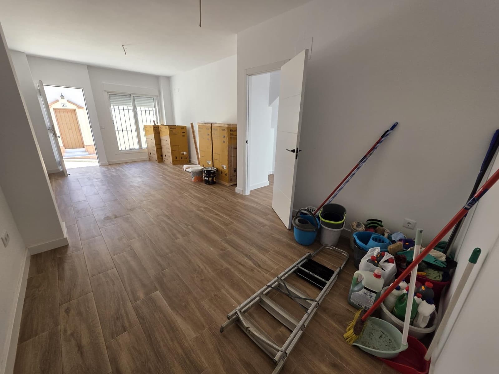 Flat for sale in Beas, Huelva photo 5