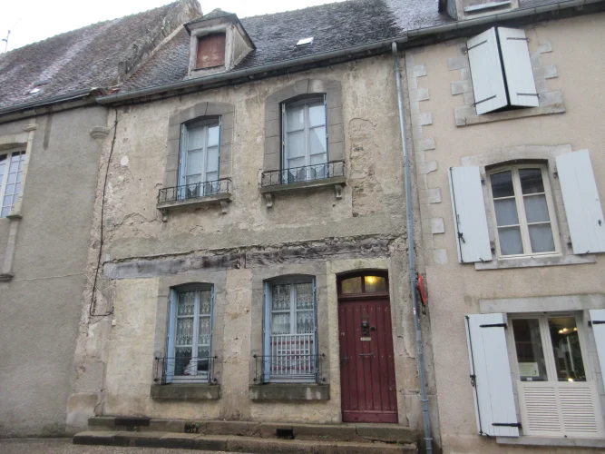 Charming Property in the Heart of Saint-Benoit-du-Sault