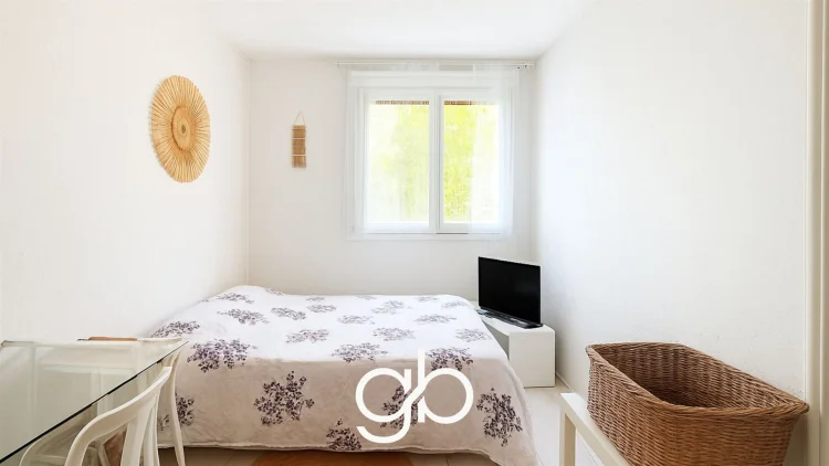 Bright 4-Room Apartment with Balcony and Cellar in Montpellier City Center photo 4