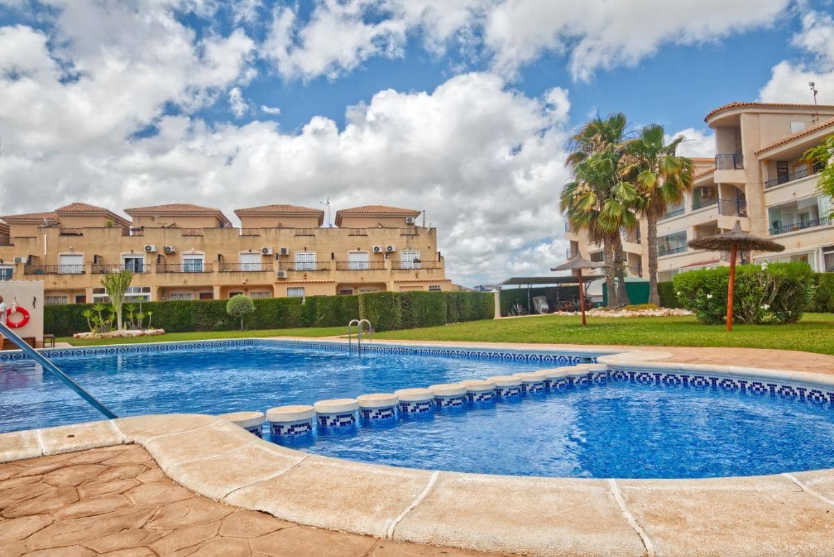 Apartment for sale in Los Altos, Alicante photo 2