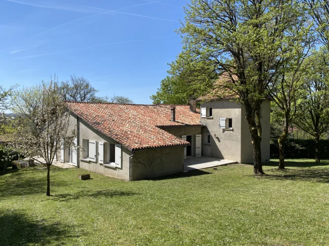 Property with Extensive Grounds. Shops and Railway Station Within Walking Distance.