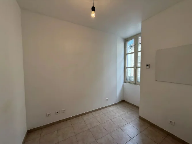 Charming 2-Bedroom House in Salies-De-Béarn photo 3