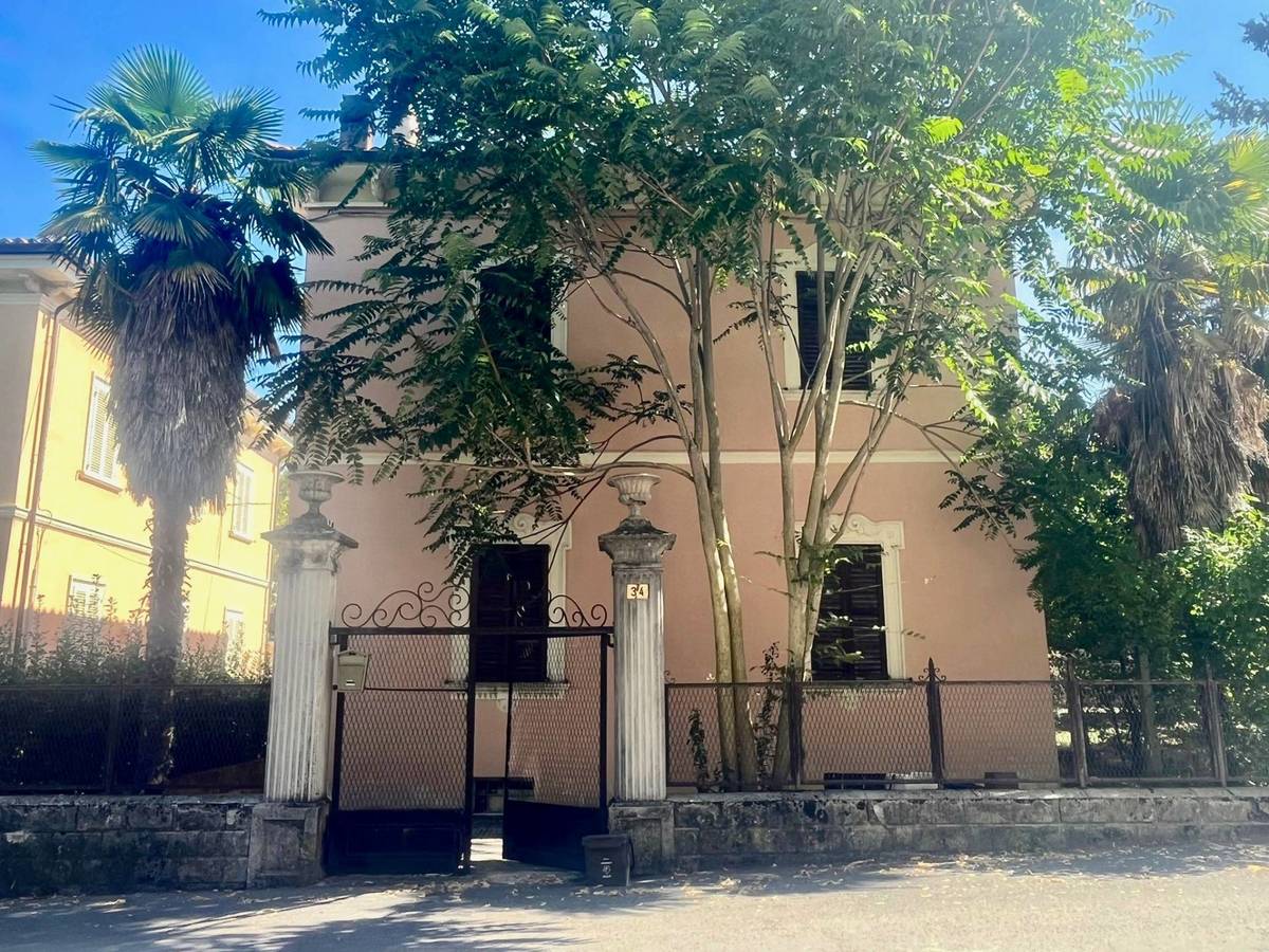 6 bedrooms villa, 360 m² Fabriano, Ancona (province) photo 3