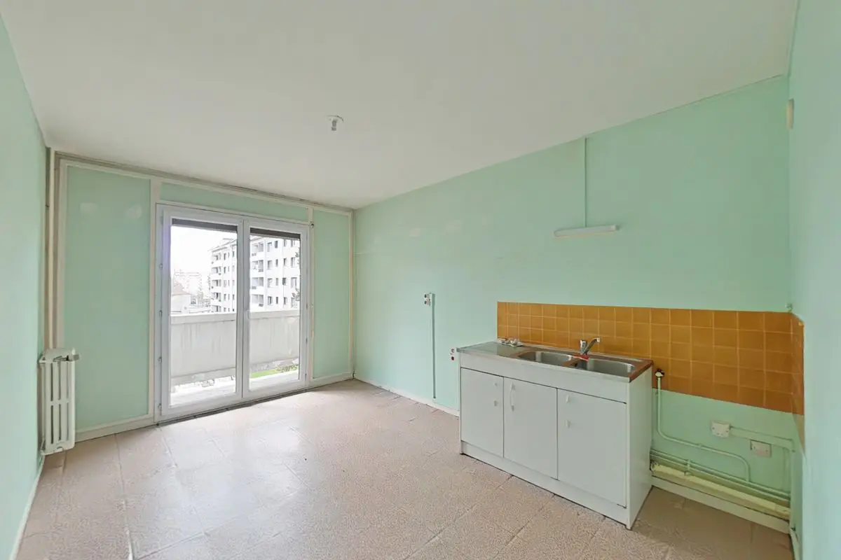 Apartment for sale in Bourg-en-Bresse — 2 bedrooms, 88 m² photo 4
