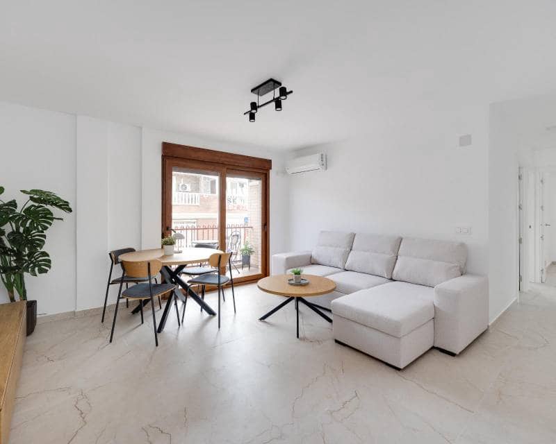 Penthouse for sale in Playa del Acequión, Torrevieja, Alicante photo 2