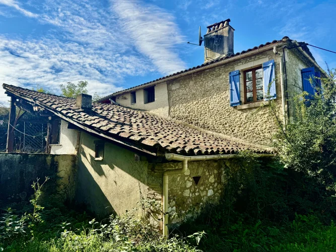 A Characterful Home with Charming Outdoor Spaces and Exciting Potential photo 2