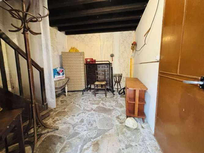 Terraced House photo 2