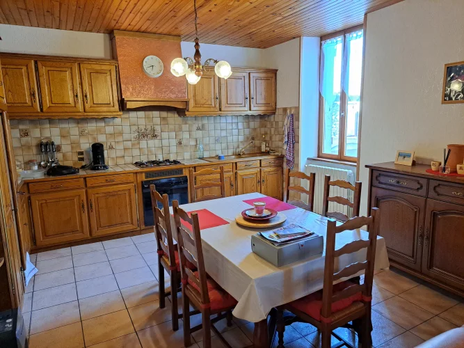 Large House for Sale in Quillan with M&M Immobilier