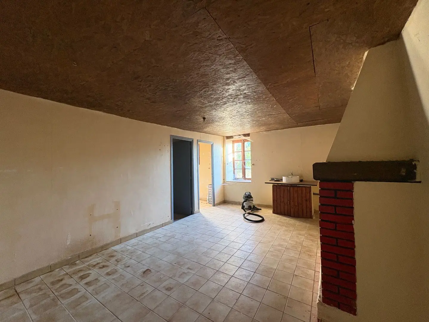 House for sale in Trémorel — 1 bedroom, 100 m² photo 4