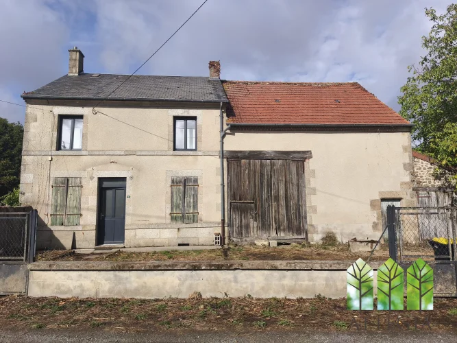 Detached Country House with Barn and Garden photo 3