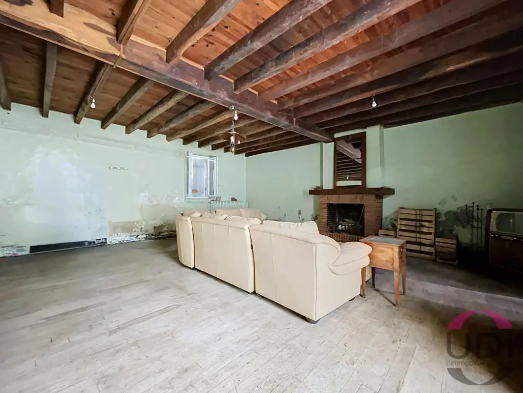 House for sale in Saint Yrieix Les Bois — 3 bedrooms, 166 m² photo 5