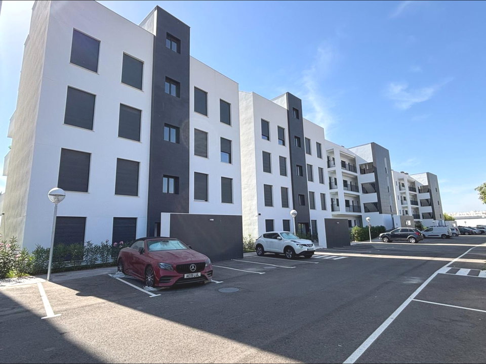 New build apartment in Condado de Alhama Golf Resort, Murcia province photo 3