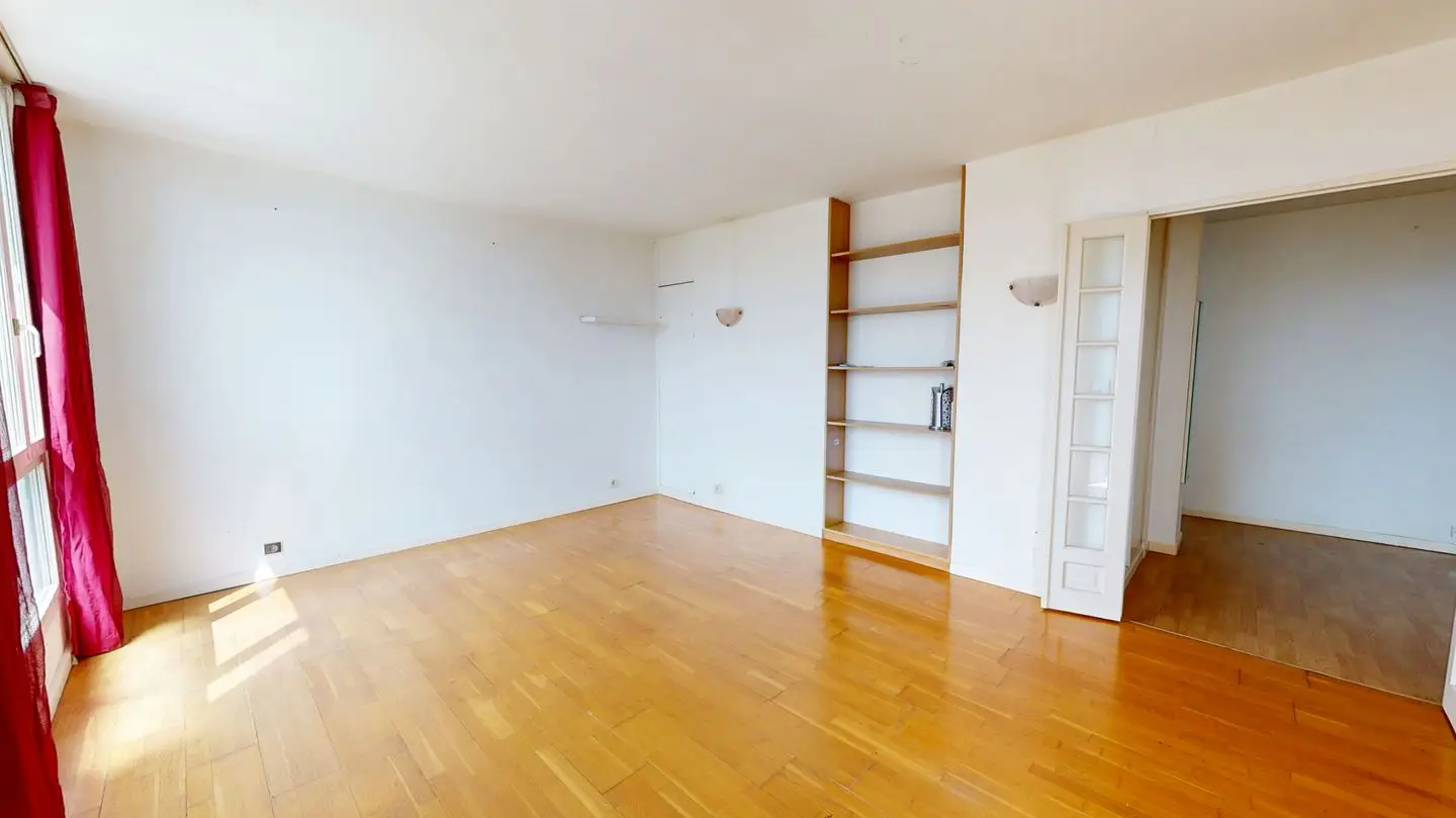 Apartment for sale in Bois D Arcy — 2 bedrooms, 67 m² photo 4