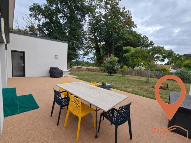 House for Sale with Life Annuity in Guidel photo 3
