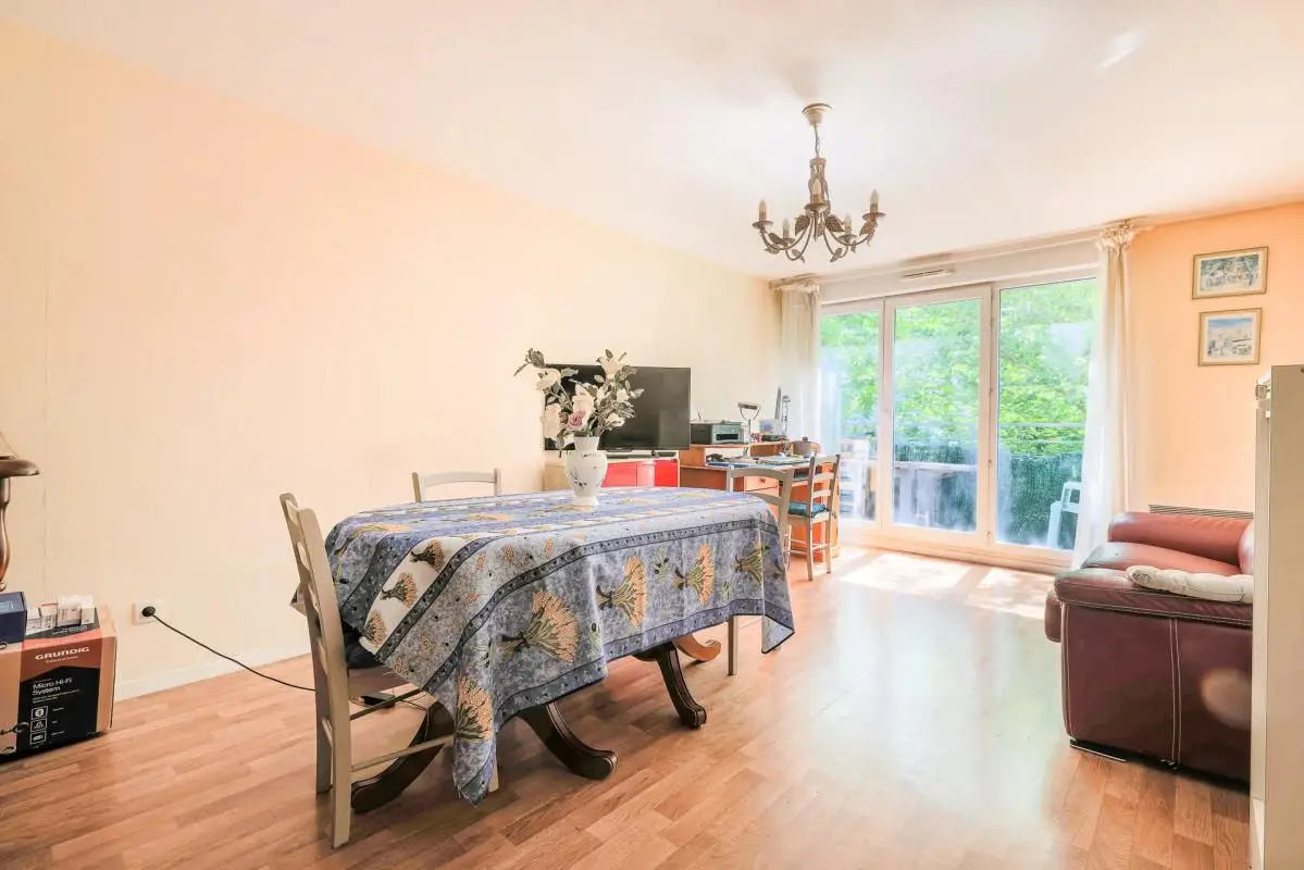 Apartment for sale in Choisy Le Roi — 2 bedrooms, 58 m² photo 5