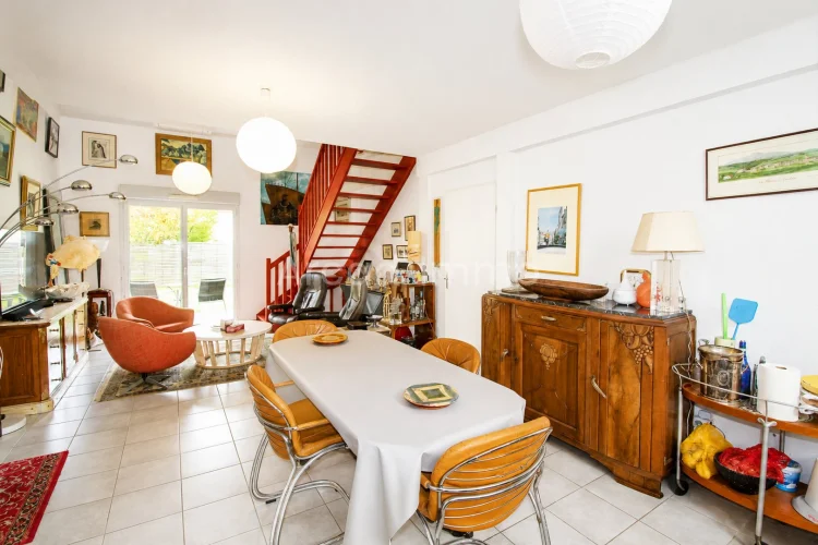 A Lovely 3-Bedroom House with a Garden in Eymet photo 3