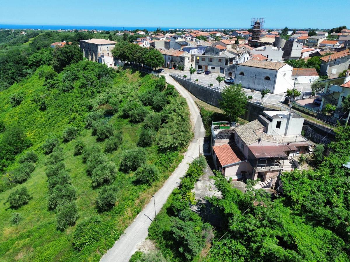 Property in San Vito Chietino photo 3
