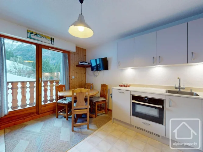 Apartment with Direct Slope View, 2 Bedrooms and 2 Bathrooms, and a Closed Garage photo 2