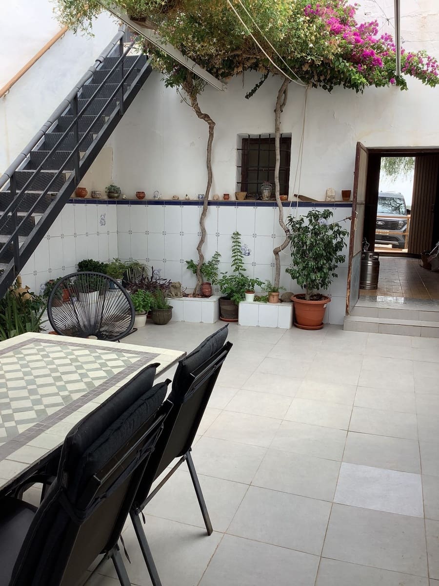 Townhouse for sale in Hondón de las Nieves, Alicante