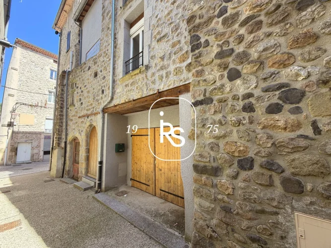 19th Century House Fully Renovated, 95 m² of Living Space with a Superb Roof Terrace photo 3