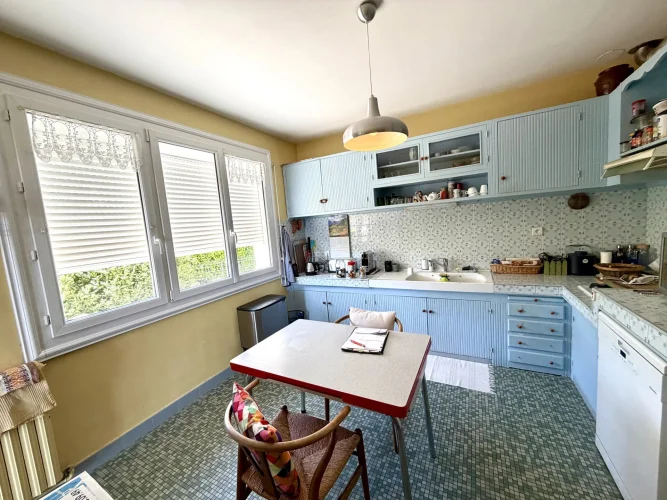 Townhouse with Garage, Trerrace and Garden in Vic-Fezensac photo 5