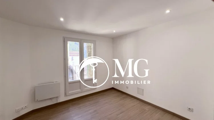 3-Room Apartment Fully Renovated with Open View photo 4