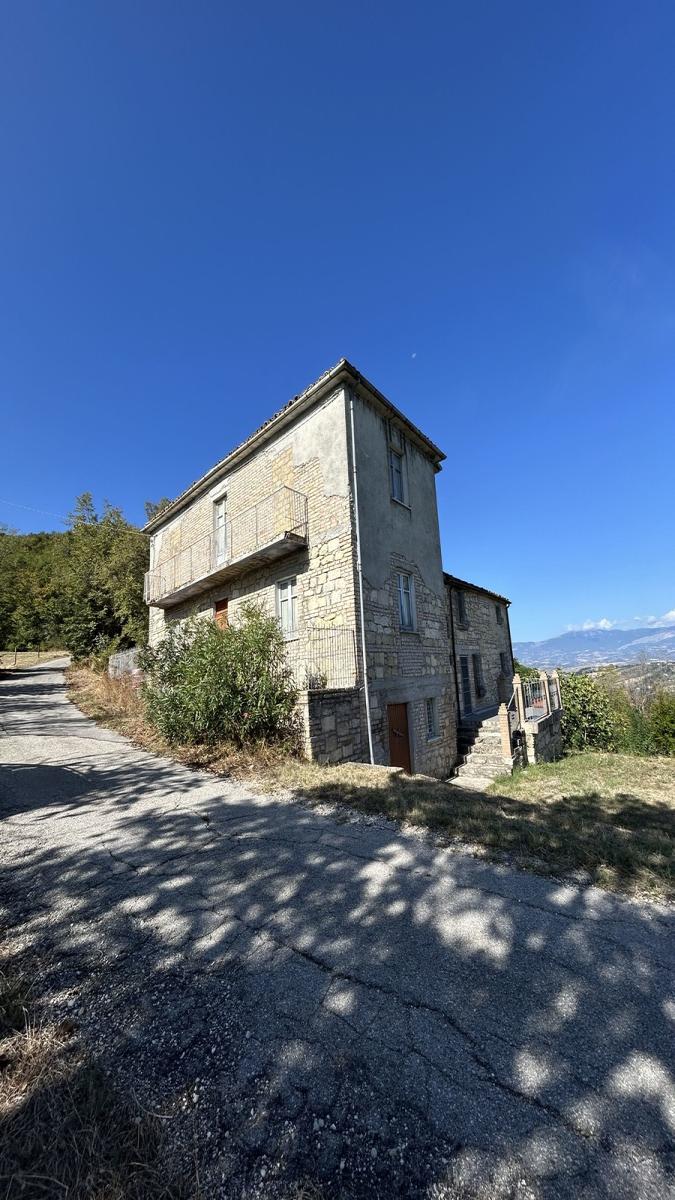Property in Serramonacesca