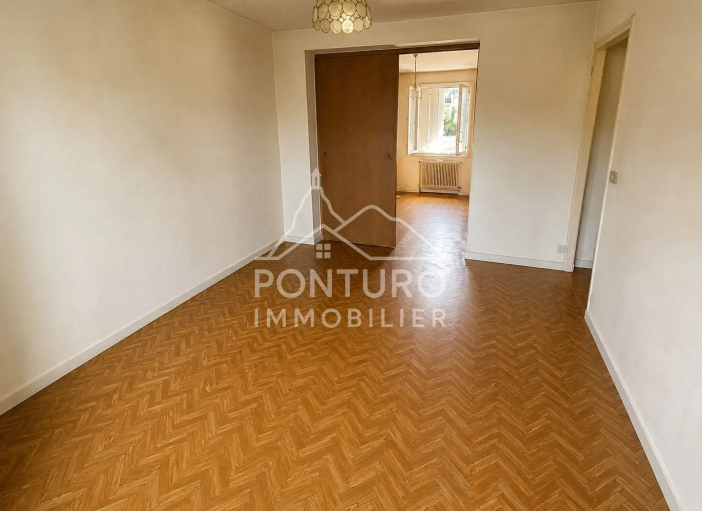 Apartment for sale in Le Puy-en-Velay — 3 bedrooms, 71 m² photo 4