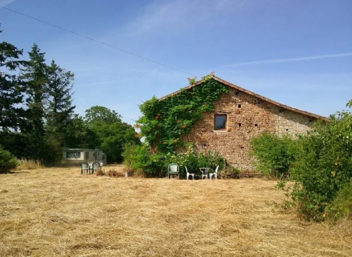 4 Bed House for Sale in Sauzé-Vaussais photo 3